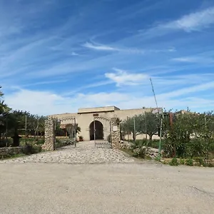 Un Tipico Baglio Siciliano San Vito Lo Capo